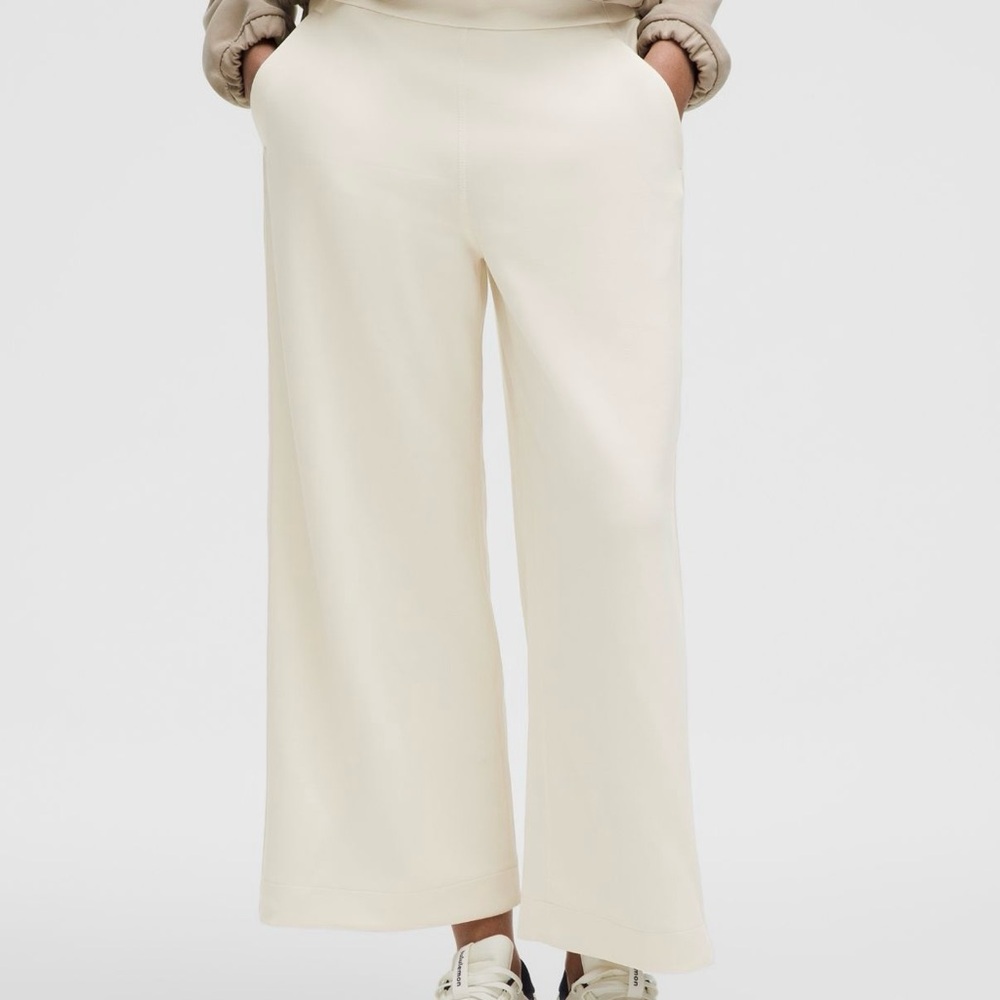 Lululemon Softstreme High-Rise Wide-Leg
Cropped Pant in Light Ivory